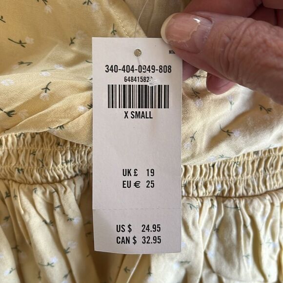 Hollister Floral Yellow Top Size XS NWT - Picture 4 of 5